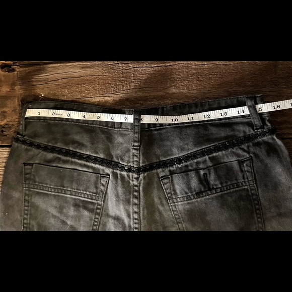 Women’s FP Free People Black Distressed Zipper Fly jean Shorts size 28 - Picture 5 of 6